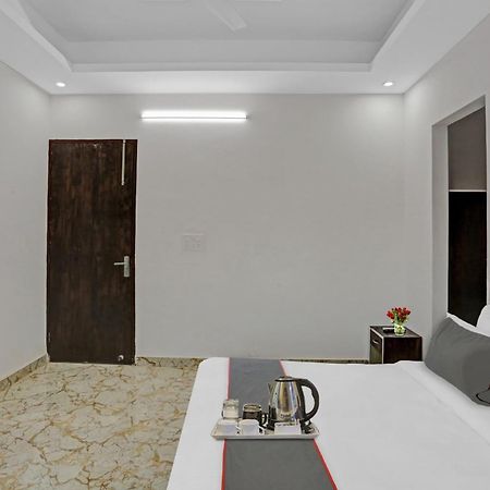 Collection O The Royal Fern Hotel Farrukhnagar Exterior photo
